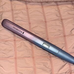 Remington Mineral Glow Ceramic Hair Straightener